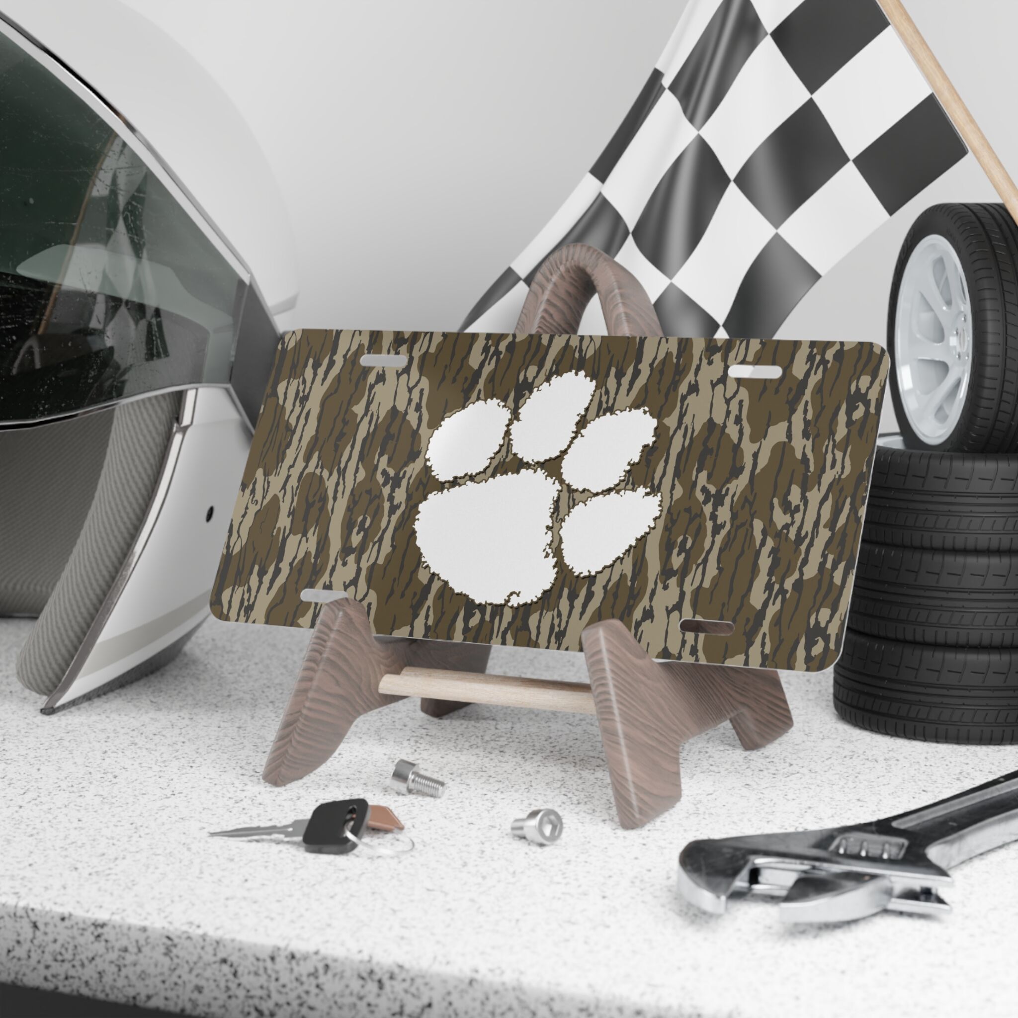 Authentic Hunter Camo Vanity Plate with Paw Print for Front Mount