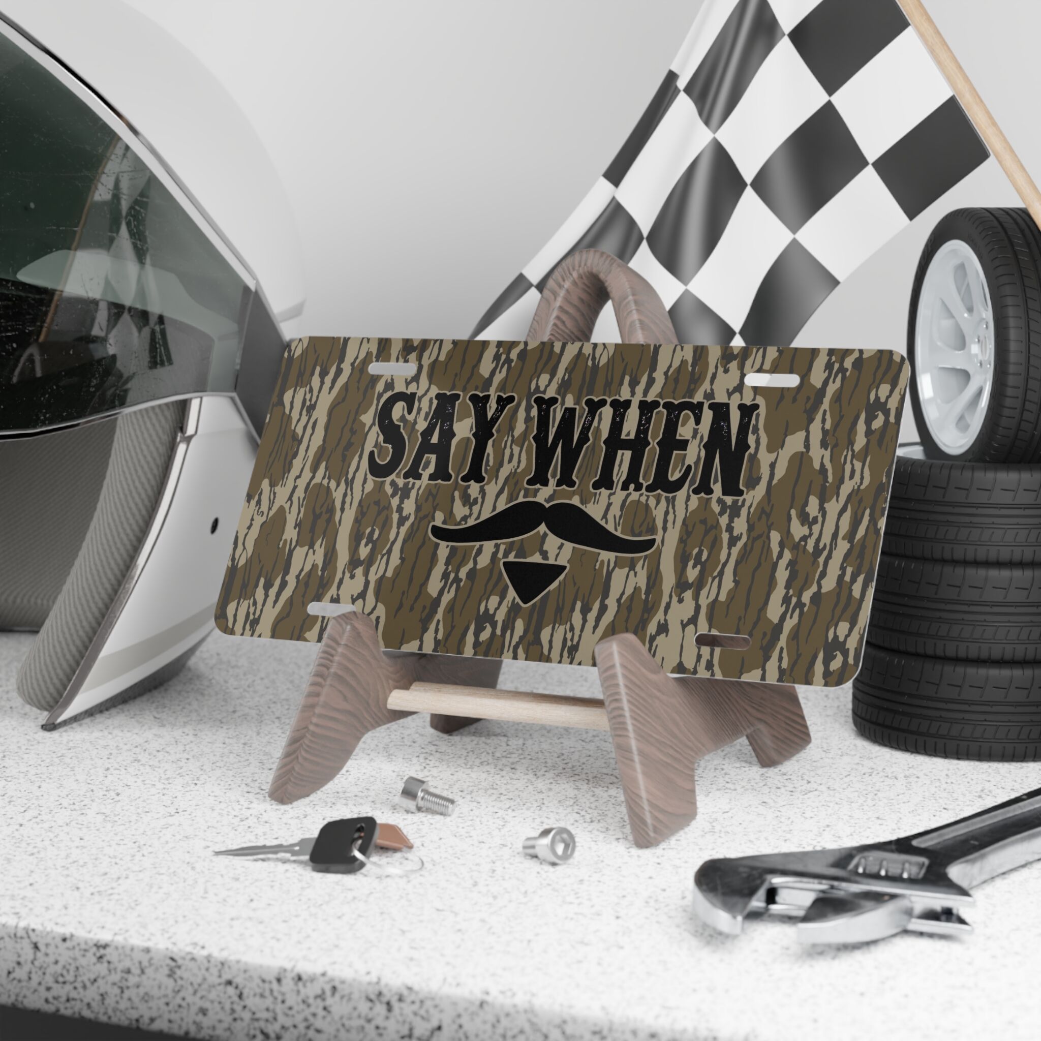 Hunter Camo Vanity Plate with Tombstone Deco for Rugged Vehicle Style